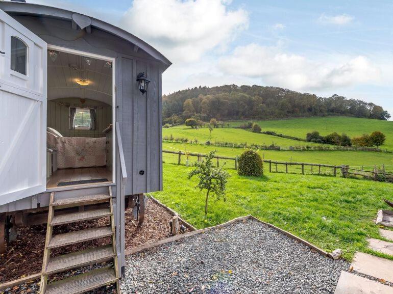 Ewe Retreat Shepherds Hut Χέρεφορντ Εξωτερικό φωτογραφία