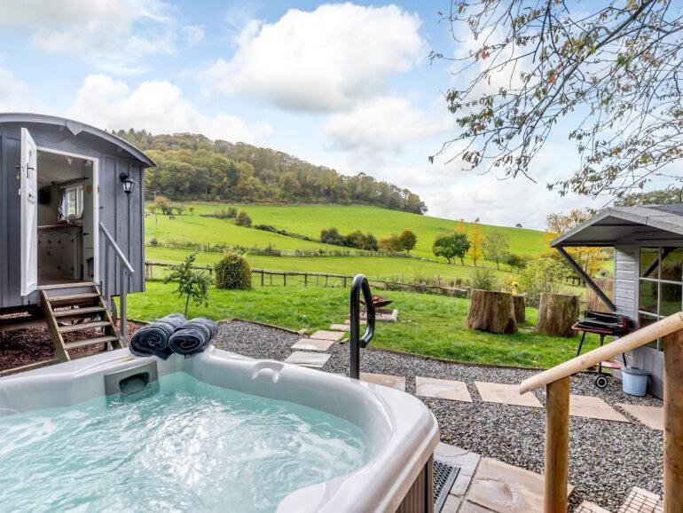 Ewe Retreat Shepherds Hut Χέρεφορντ Εξωτερικό φωτογραφία